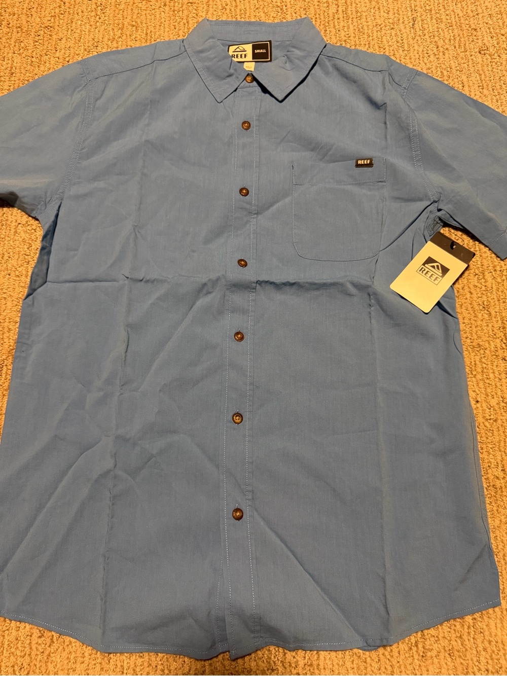 Reef Men’s Light Blue Short-Sleeve Button-Down Shirt